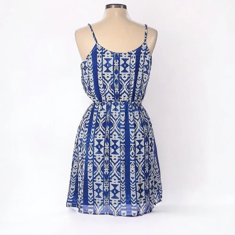AQUA | Blue and White Ikat Cutout Dress | Small | Nordstrom brand - Picture 2 of 8